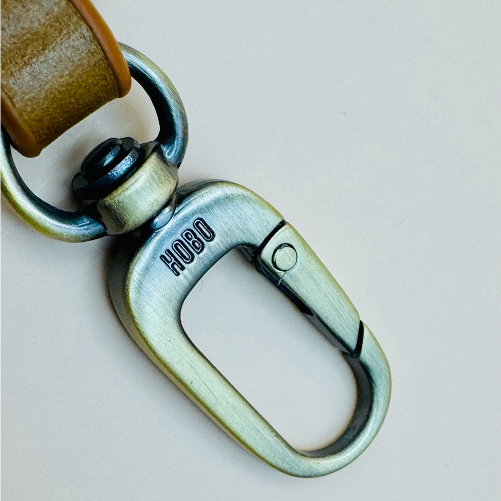 HOBO Howdy Charm Fob Truffle - Leather Bag Charm Keychain - Picture 4 of 14
